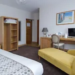 Eden 3*