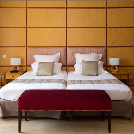 Eden Hotel 2*