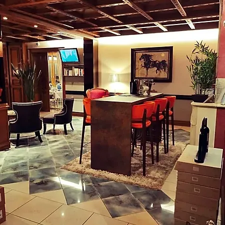 Eden Hotel